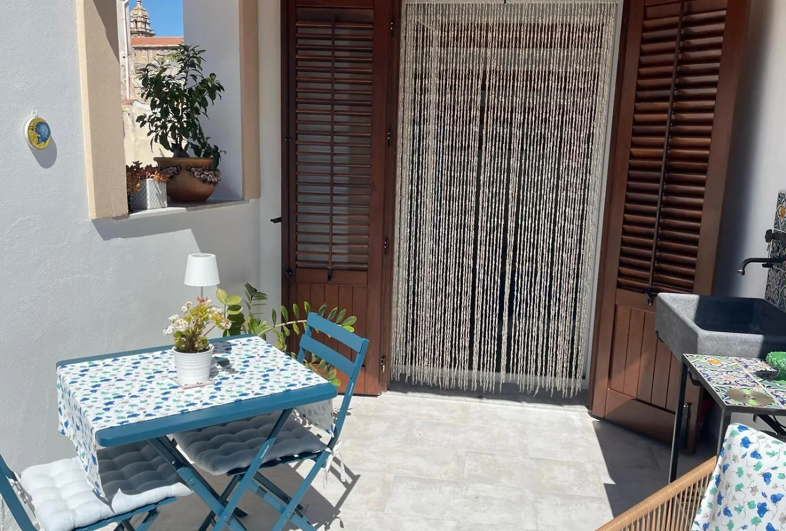 Terrazza Alla Cala Palermo 0*,  Italy