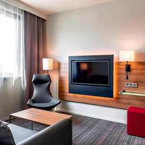 Moxy Milan Linate Airport Hotel Segrate